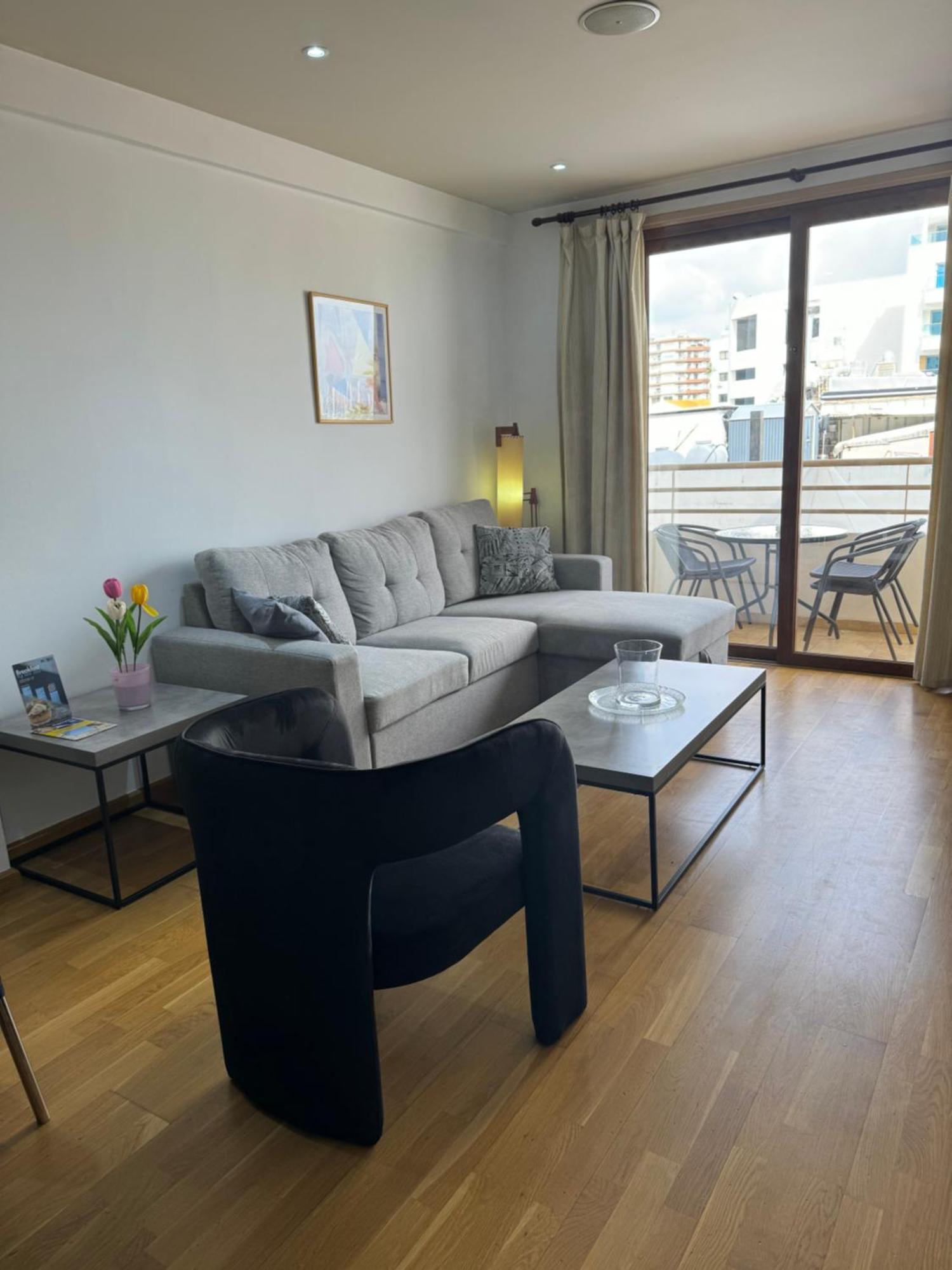 Ithaki Phinikoudes Apartment No. 105 Larnaca Exteriör bild